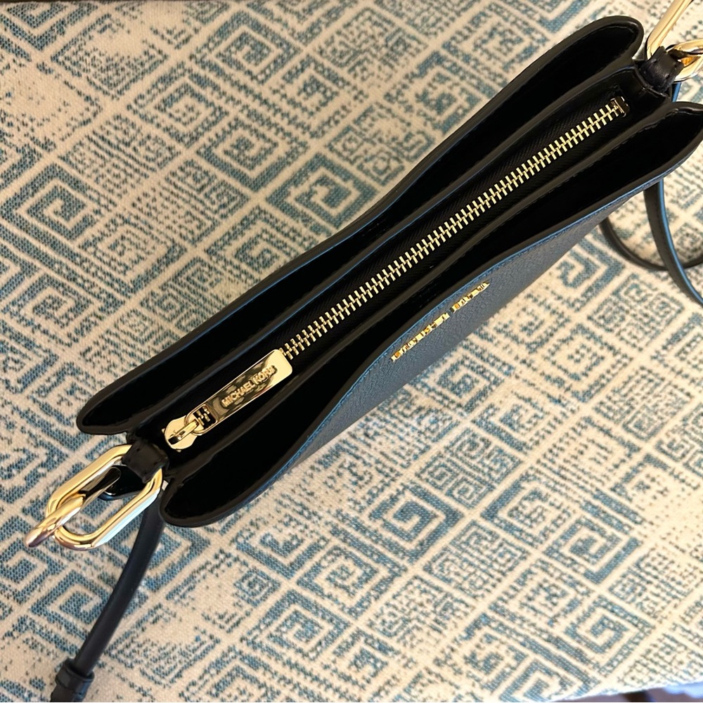 Michael Kors black crossbody bag NWT - Picture 8 of 10